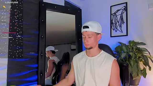 Snapshot of JadeSmiith_ chatting on November 8, 2025, 10:08 pm JadeSmiith online show from November 8, 2025, 10:08 pm