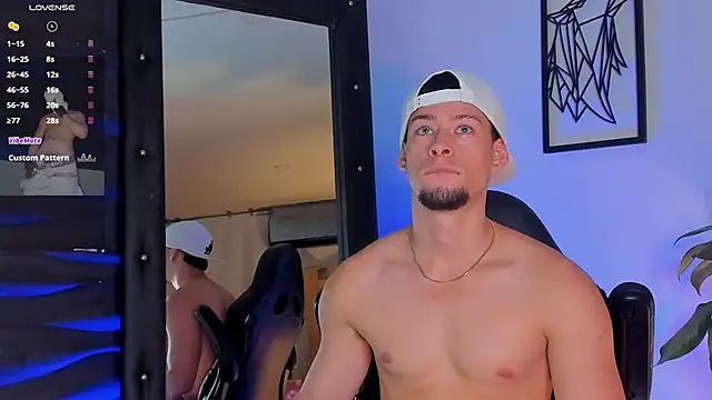 Snapshot of JadeSmiith_ chatting on November 14, 2025, 9:57 pm JadeSmiith online show from November 14, 2025, 9:57 pm