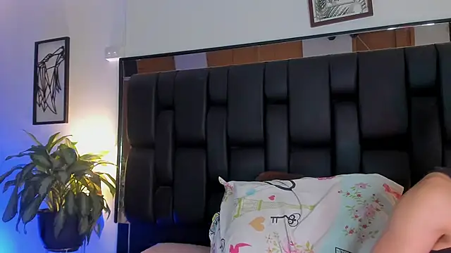 Snapshot of JadeSmiith_ chatting on November 27, 2025, 10:34 pm JadeSmiith online show from November 27, 2025, 10:34 pm