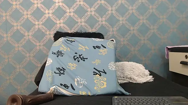 Snapshot of violeta_cute18 chatting on March 11, 2025, 6:52 pm violeta cute18 online show from March 11, 2025, 6:52 pm