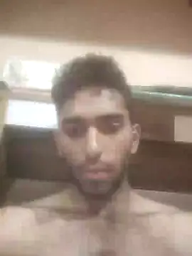 Snapshot of loganwollf chatting on January 5, 2025, 11:37 am loganwollf online show from January 5, 2025, 11:37 am