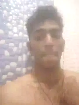 Snapshot of loganwollf chatting on January 17, 2025, 1:35 pm loganwollf online show from January 17, 2025, 1:35 pm