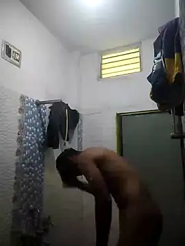 Snapshot of loganwollf chatting on January 29, 2025, 12:02 pm loganwollf online show from January 29, 2025, 12:02 pm