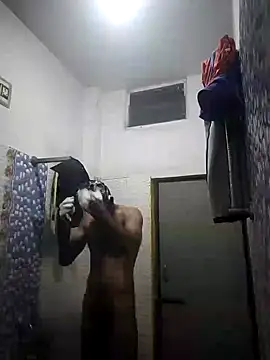 Snapshot of loganwollf chatting on January 30, 2025, 2:04 pm loganwollf online show from January 30, 2025, 2:04 pm