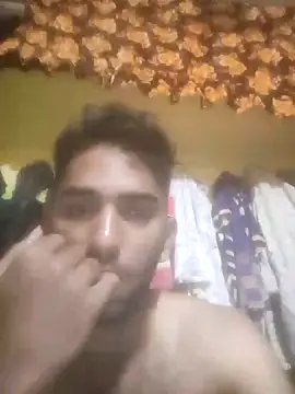 Snapshot of loganwollf chatting on February 25, 2025, 4:42 pm loganwollf online show from February 25, 2025, 4:42 pm