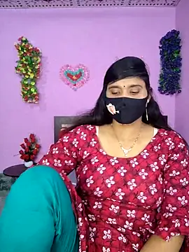 Snapshot of Hot_Maleka chatting on November 8, 2025, 3:56 pm Hot Maleka online show from November 8, 2025, 3:56 pm