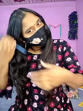 Snapshot of Hot_Maleka chatting on November 25, 2025, 1:27 am Hot Maleka online show from November 25, 2025, 1:27 am