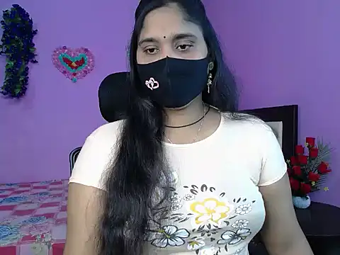 Hot Maleka online show from April 5, 2026, 4:04 pm