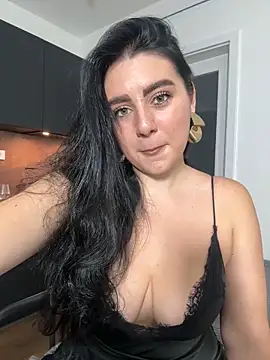 Snapshot of Evelyn___Sweet chatting on October 8, 2025, 7:55 pm Evelyn Sweet online show from October 8, 2025, 7:55 pm