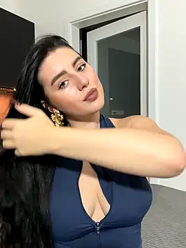 Snapshot of Evelyn___Sweet chatting on November 4, 2025, 9:58 pm Evelyn Sweet online show from November 4, 2025, 9:58 pm