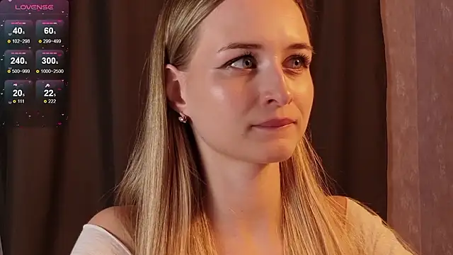 Snapshot of Tiffanyhunt chatting on February 22, 2026, 3:10 pm Tiffanyhunt online show from February 22, 2026, 3:10 pm