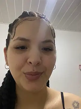 Snapshot of Vitoriaross chatting on December 19, 2025, 2:51 am Vitoriaross online show from December 19, 2025, 2:51 am