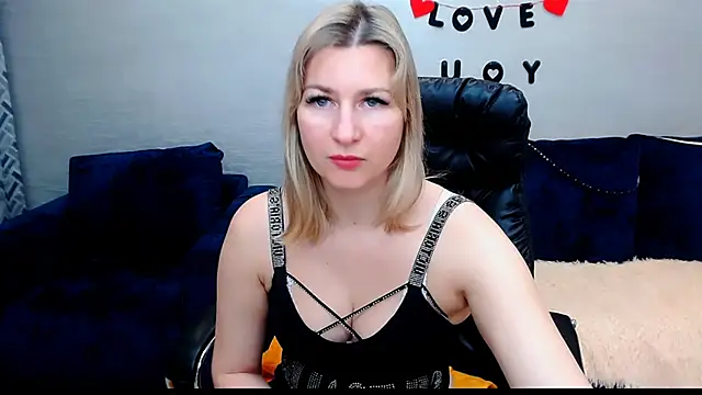 Incredible Ariela online show from December 1, 2025, 9:14 am