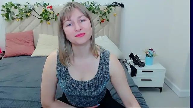 Snapshot of Incredible_Ariela chatting on March 3, 2026, 4:24 pm Incredible Ariela online show from March 3, 2026, 4:24 pm