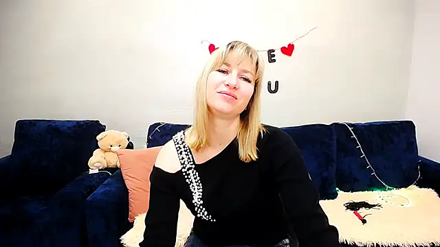 Snapshot of Incredible_Ariela chatting on March 28, 2026, 10:26 am Incredible Ariela online show from March 28, 2026, 10:26 am