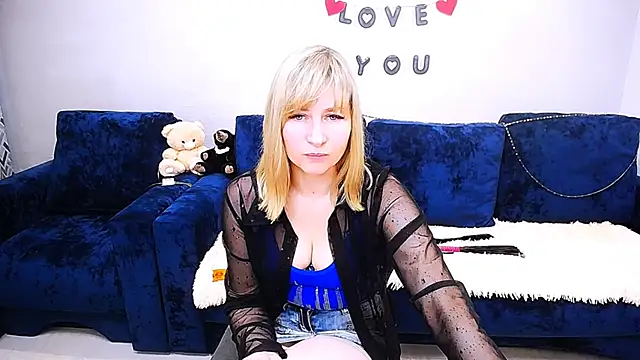 Snapshot of Incredible_Ariela chatting on April 3, 2026, 10:24 am Incredible Ariela online show from April 3, 2026, 10:24 am