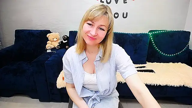 Snapshot of Incredible_Ariela chatting on April 4, 2026, 10:57 am Incredible Ariela online show from April 4, 2026, 10:57 am