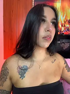 Snapshot of Tamara_Roberts1 chatting on July 18, 2026, 2:27 am Tamara Roberts1 online show from July 18, 2026, 2:27 am