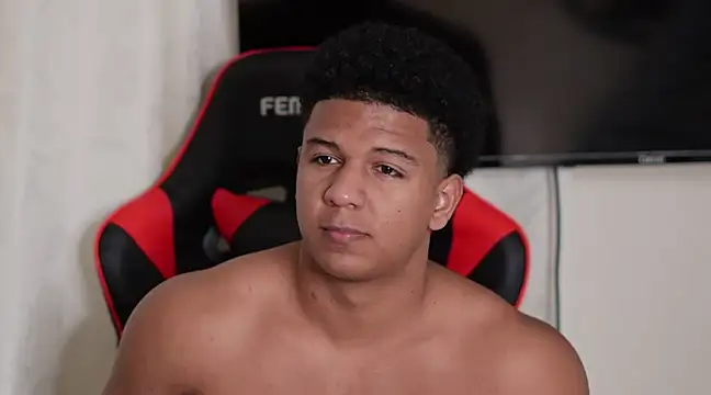 Snapshot of May_Dylan1 chatting on December 14, 2024, 2:12 am May Dylan1 online show from December 14, 2024, 2:12 am