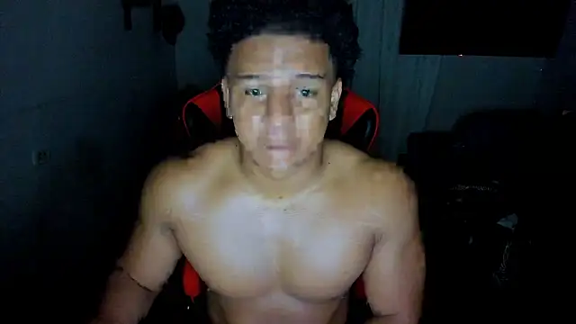 Snapshot of May_Dylan1 chatting on October 5, 2025, 2:21 am May Dylan1 online show from October 5, 2025, 2:21 am