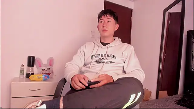 Snapshot of setsuna10 chatting on September 9, 2025, 8:08 pm setsuna10 online show from September 9, 2025, 8:08 pm