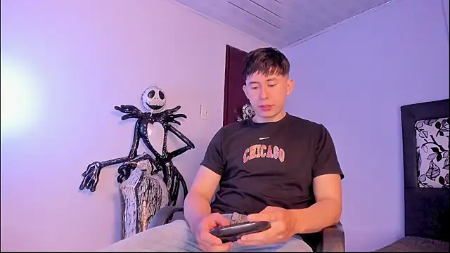 Snapshot of setsuna10 chatting on November 8, 2025, 12:44 am setsuna10 online show from November 8, 2025, 12:44 am