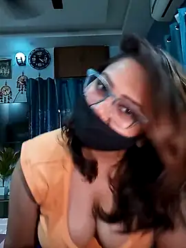 Snapshot of Cute-mona chatting on November 20, 2025, 10:48 am Cute-mona online show from November 20, 2025, 10:48 am