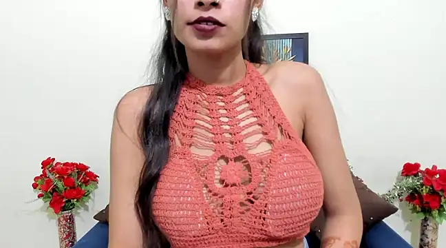 evaaelfiee online show from February 25, 2025, 9:53 am