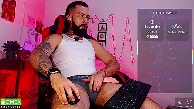 Snapshot of Diilanhott chatting on March 5, 2026, 11:56 pm Diilanhott online show from March 5, 2026, 11:56 pm