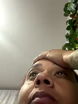 Snapshot of Cafeziitha02 chatting on October 23, 2025, 5:29 am Cafeziitha02 online show from October 23, 2025, 5:29 am