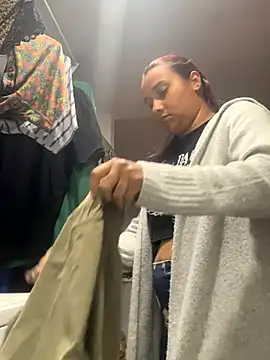 Snapshot of Cafeziitha02 chatting on December 4, 2025, 12:20 am Cafeziitha02 online show from December 4, 2025, 12:20 am