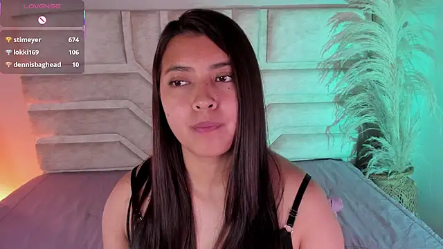 Rebeca Williams  online show from November 12, 2025, 11:43 am