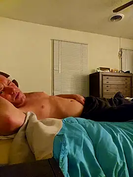 Snapshot of Bigtater1999 chatting on November 4, 2025, 12:54 am Bigtater1999 online show from November 4, 2025, 12:54 am