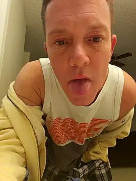 Snapshot of Bigtater1999 chatting on November 20, 2025, 12:00 am Bigtater1999 online show from November 20, 2025, 12:00 am