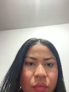 Snapshot of aashley_jones chatting on December 15, 2025, 3:33 am aashley jones online show from December 15, 2025, 3:33 am