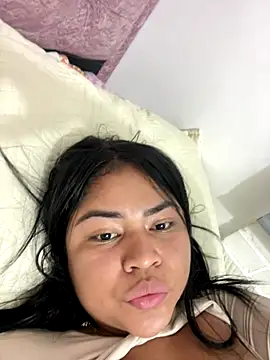 Snapshot of aashley_jones chatting on December 18, 2025, 1:55 am aashley jones online show from December 18, 2025, 1:55 am