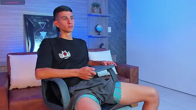 Aaron Scoot online show from January 6, 2026, 8:01 pm