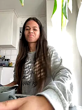 Snapshot of Gaby_pinheirO chatting on October 14, 2025, 8:15 am Gaby pinheirO online show from October 14, 2025, 8:15 am