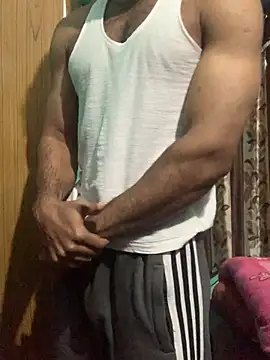 Snapshot of Vampire_xoxo chatting on December 9, 2024, 6:03 pm Vampire xoxo online show from December 9, 2024, 6:03 pm