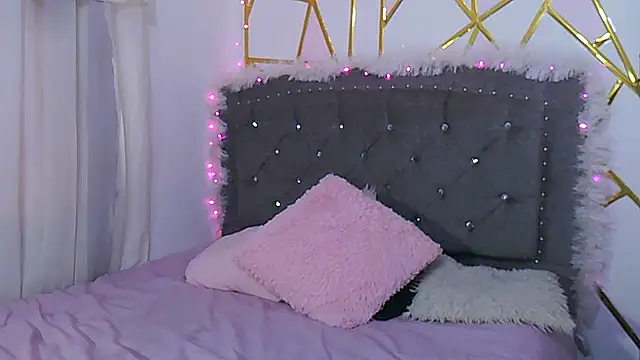 Snapshot of Zara47sweet chatting on November 29, 2025, 9:29 pm Zara47sweet online show from November 29, 2025, 9:29 pm