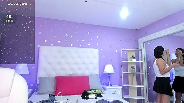 Snapshot of scarlette_15_ chatting on September 13, 2025, 12:54 am scarlette 15 online show from September 13, 2025, 12:54 am