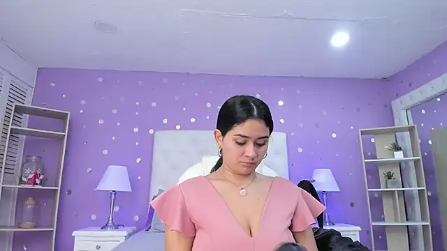 Snapshot of scarlette_15_ chatting on November 11, 2025, 3:06 am scarlette 15 online show from November 11, 2025, 3:06 am