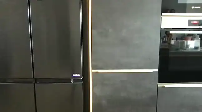 unconnudu21000 online show from January 29, 2025, 11:51 am