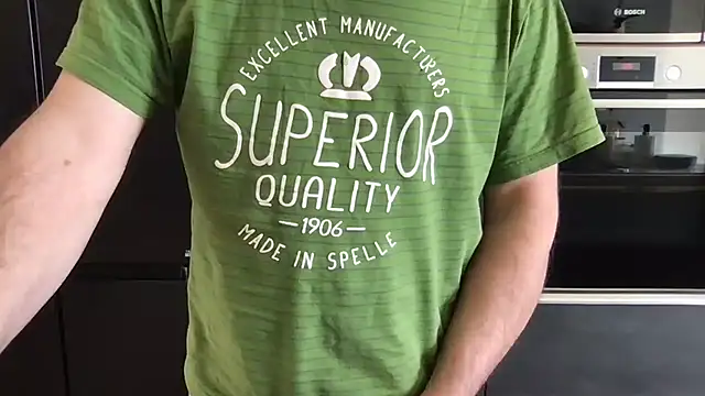 unconnudu21000 online show from March 12, 2026, 11:27 am