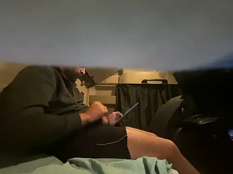 Snapshot of fedoil chatting on February 21, 2025, 12:27 am fedoil online show from February 21, 2025, 12:27 am