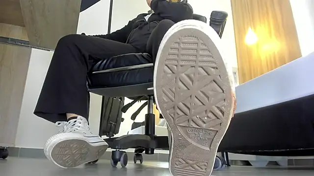 alma fenix online show from December 20, 2025, 12:34 pm