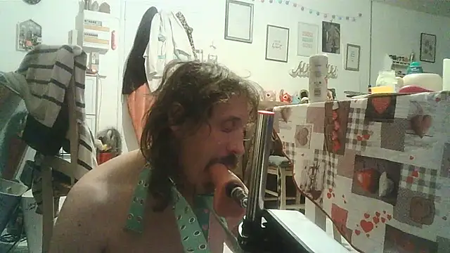 Snapshot of cyril020202 chatting on October 26, 2025, 9:42 pm cyril020202 online show from October 26, 2025, 9:42 pm