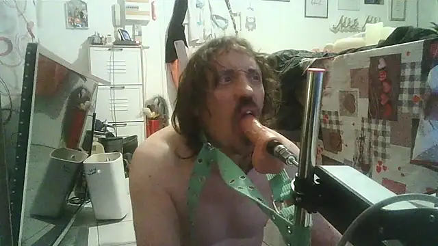 Snapshot of cyril020202 chatting on October 29, 2025, 5:47 pm cyril020202 online show from October 29, 2025, 5:47 pm