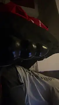 Snapshot of bananahot31 chatting on January 11, 2026, 5:12 am bananahot31 online show from January 11, 2026, 5:12 am