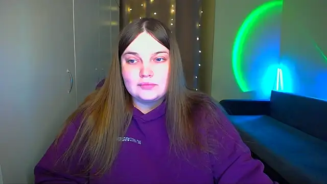 Emaaa ua online show from October 19, 2025, 4:24 am